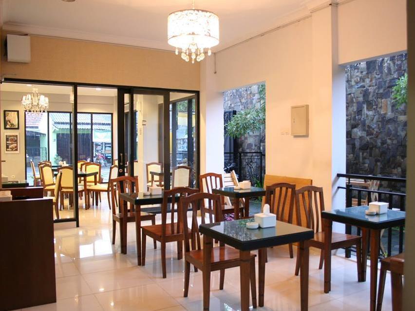 Votel Viure Hotel Jogjakarta Exterior photo