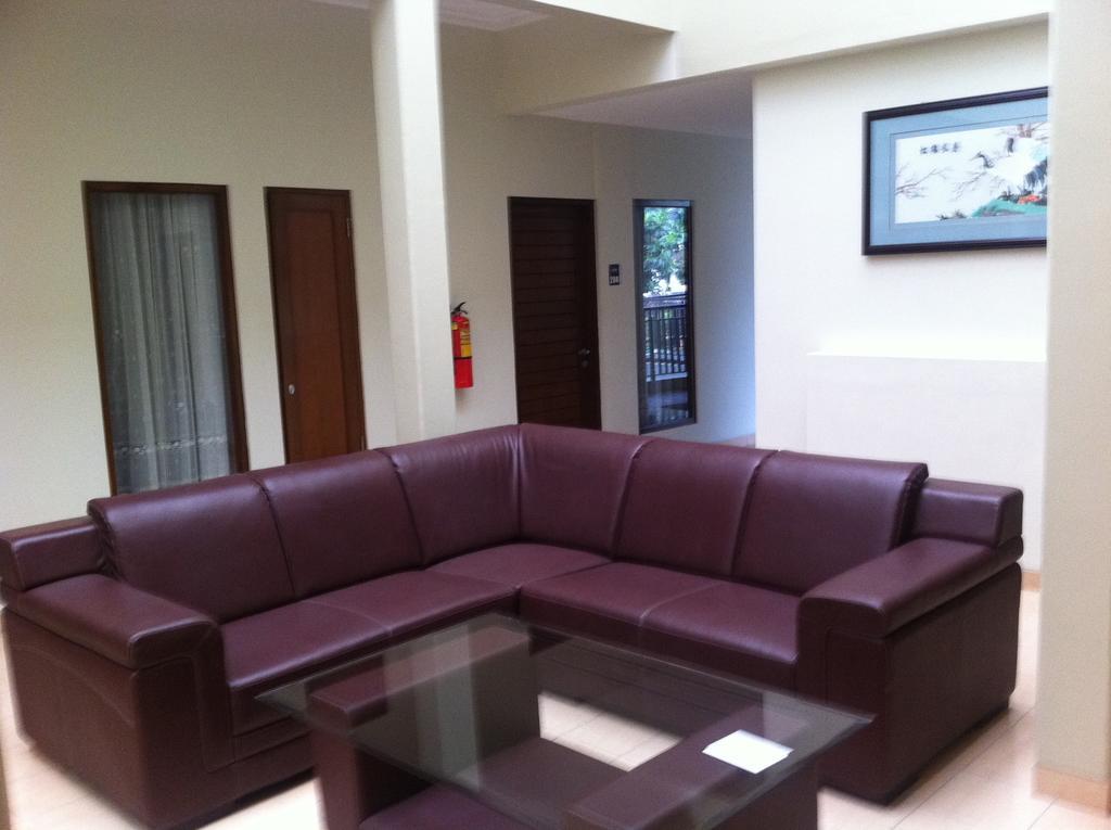 Votel Viure Hotel Jogjakarta Exterior photo