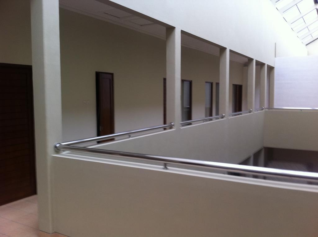 Votel Viure Hotel Jogjakarta Exterior photo